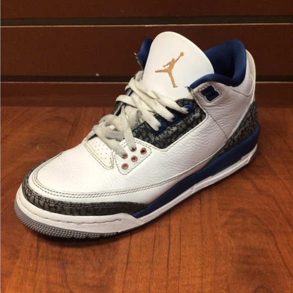 Nike Blue and Gray Sneakers - Picture 4 of 16